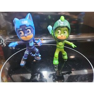 Pj Masks~Toy Figures Figure Lot Of 2~Catboy~ Gekko Gecko~Cake Toppers~Free Cat